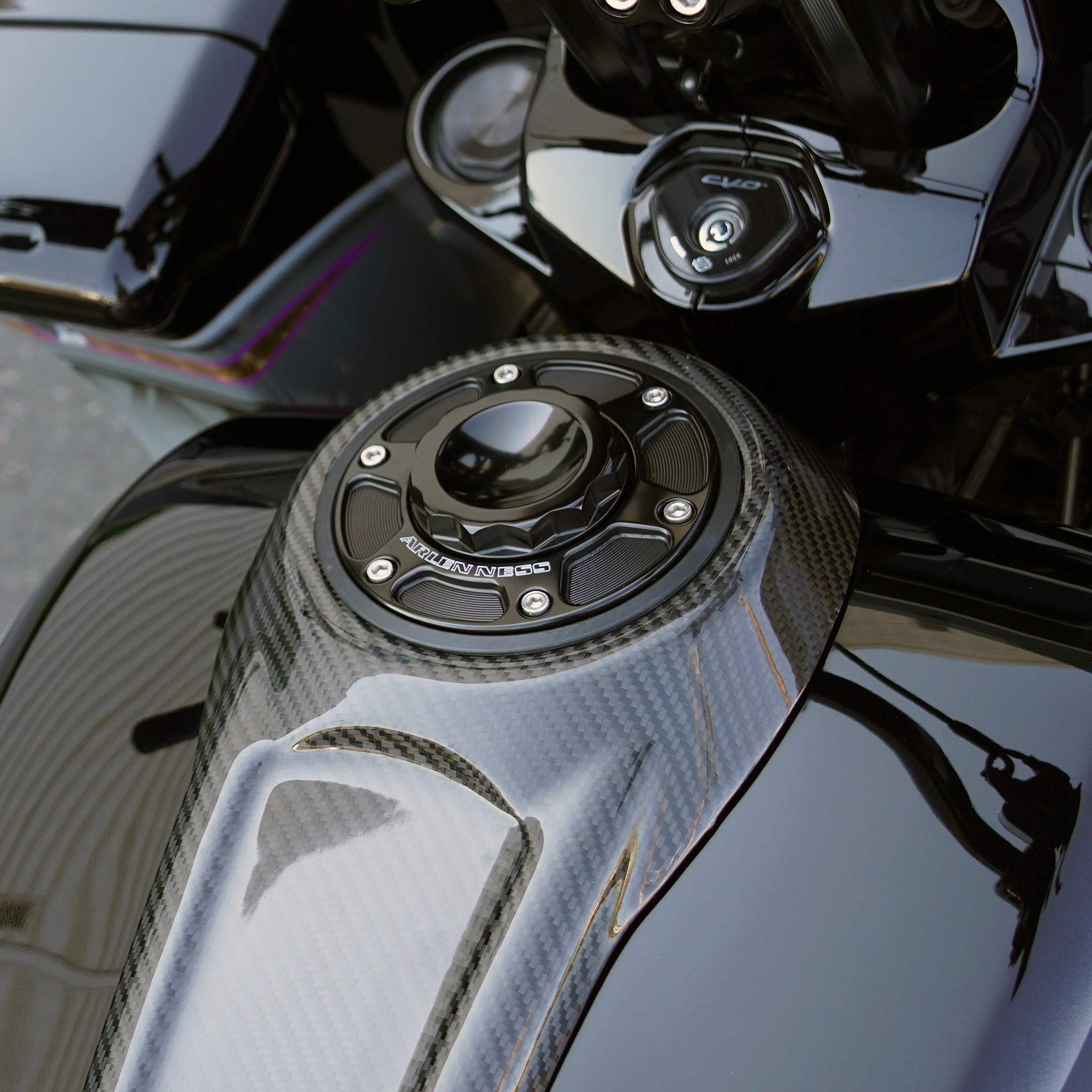 12-Point Gas Caps for 2024-up Touring, Black - Image 4