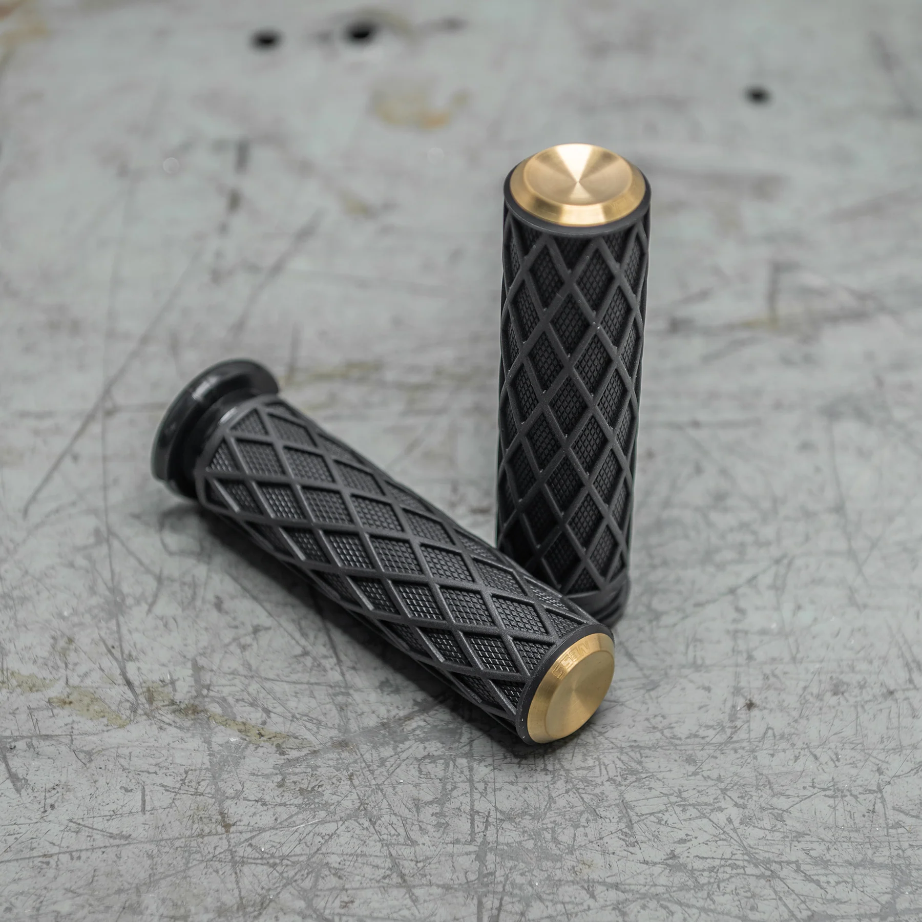 Diamond Grips, Brass - Image 3