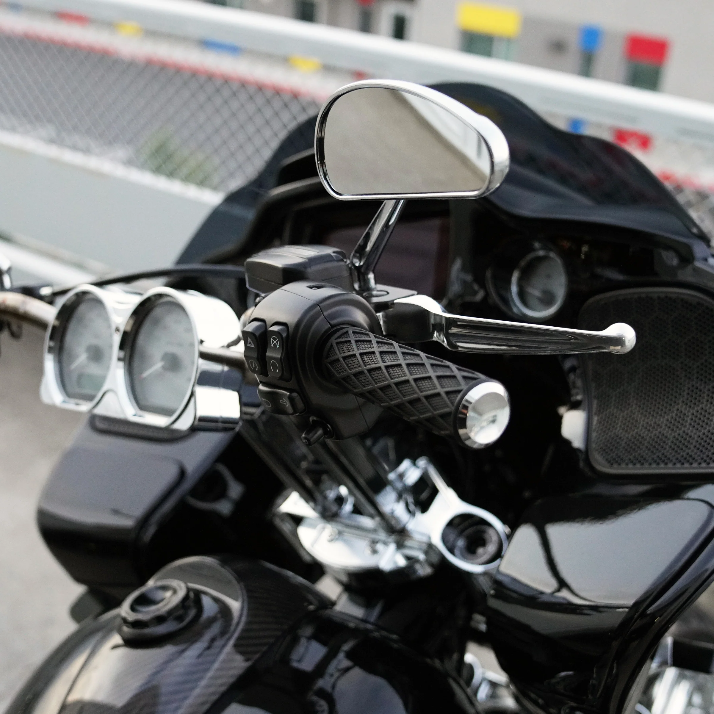 Diamond Grips, Chrome - Image 4