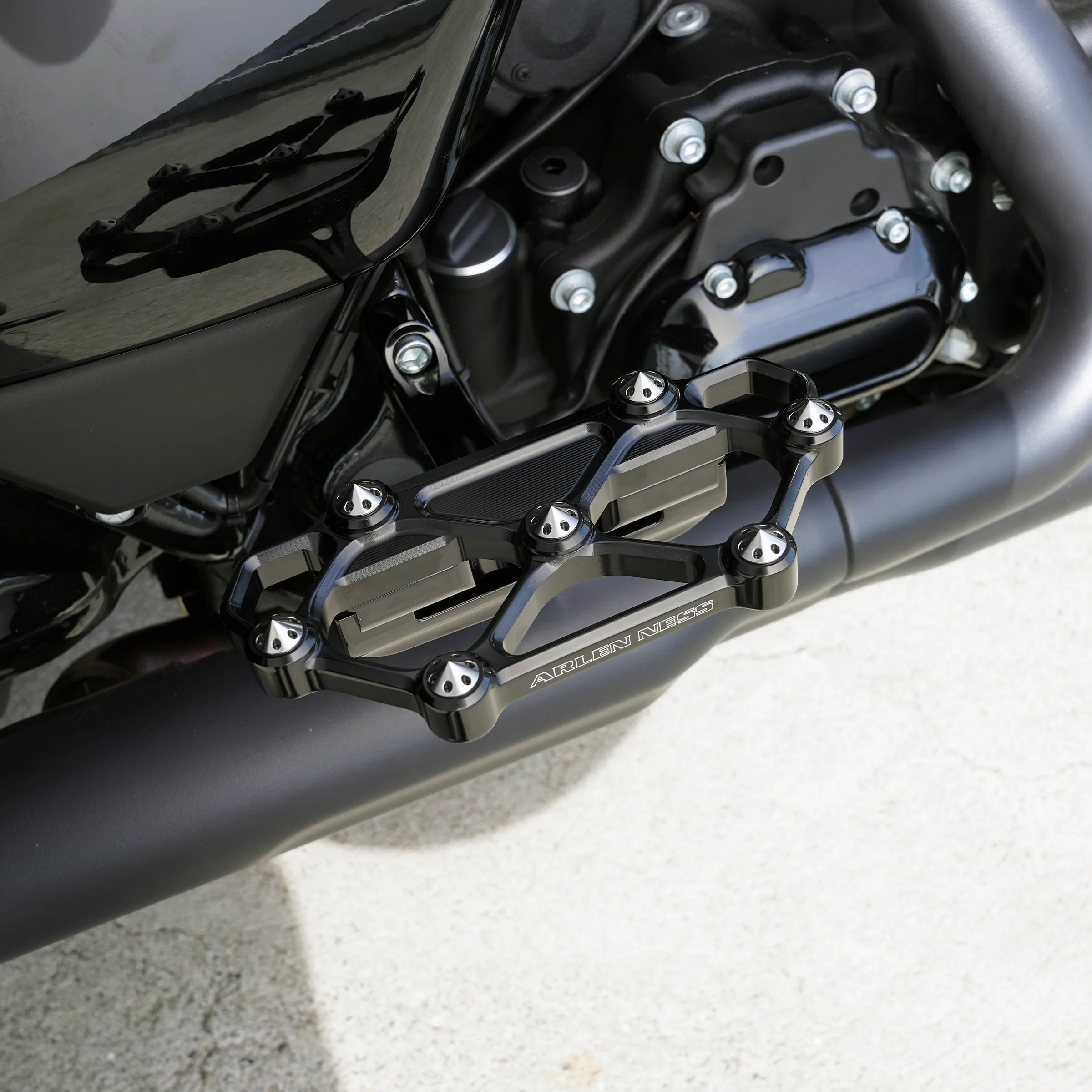 Diamond Passenger Floorboards, Black - Image 3