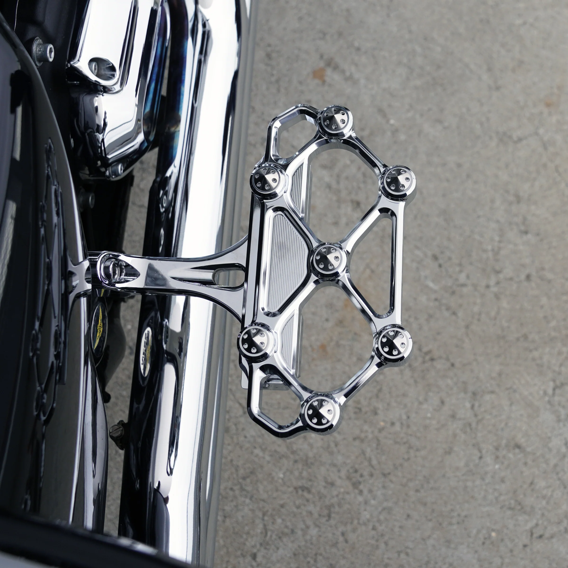 Diamond Passenger Floorboards, Chrome - Image 3