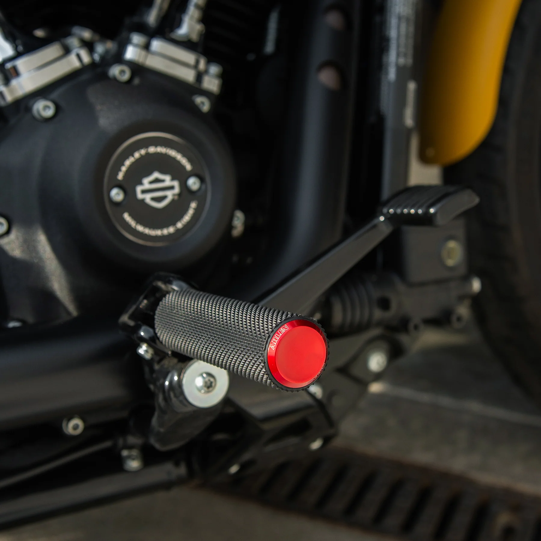 Knurled Footpegs, Red - Image 4