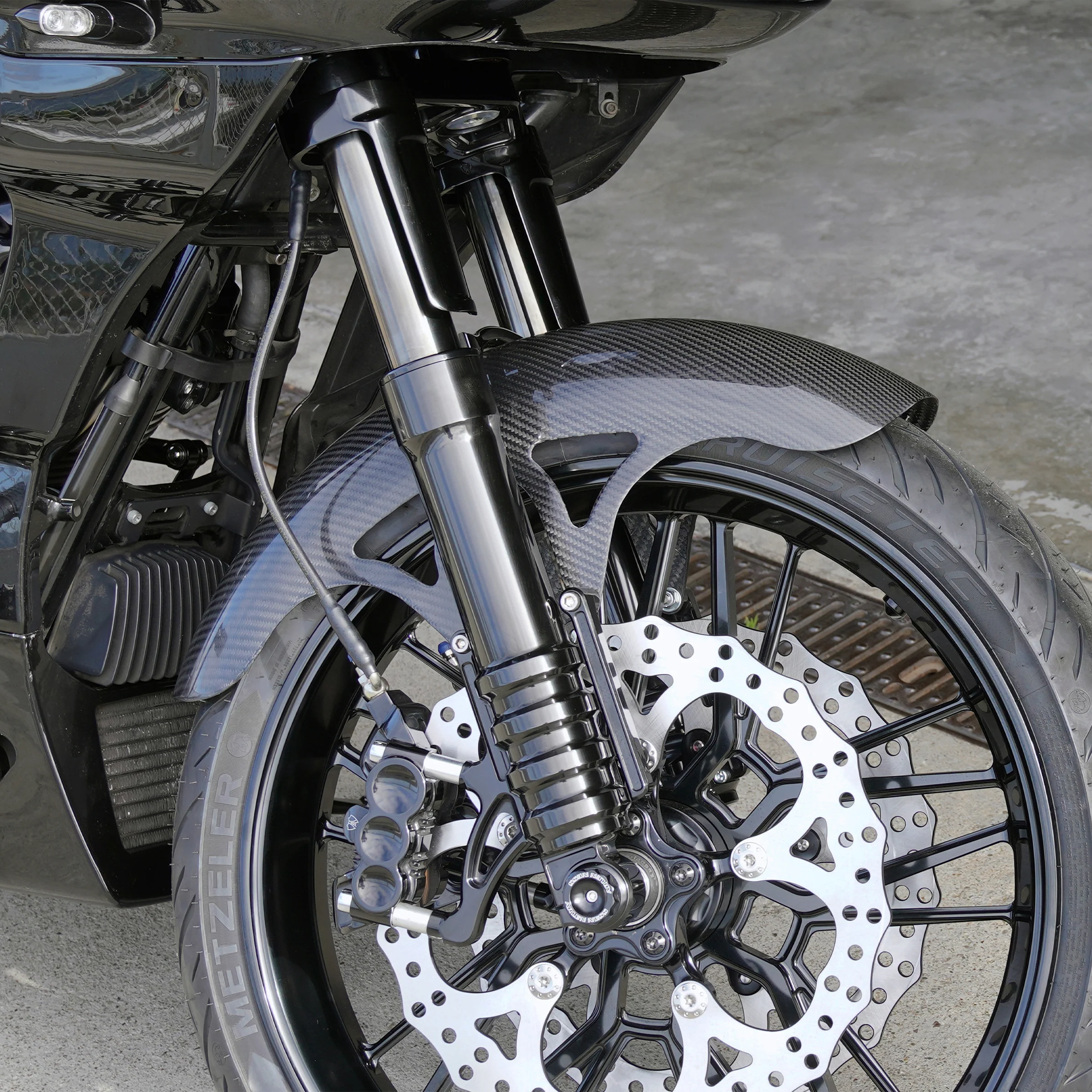21” Pro Sport Carbon Fiber Front Fenders, FLT Touring - Image 4