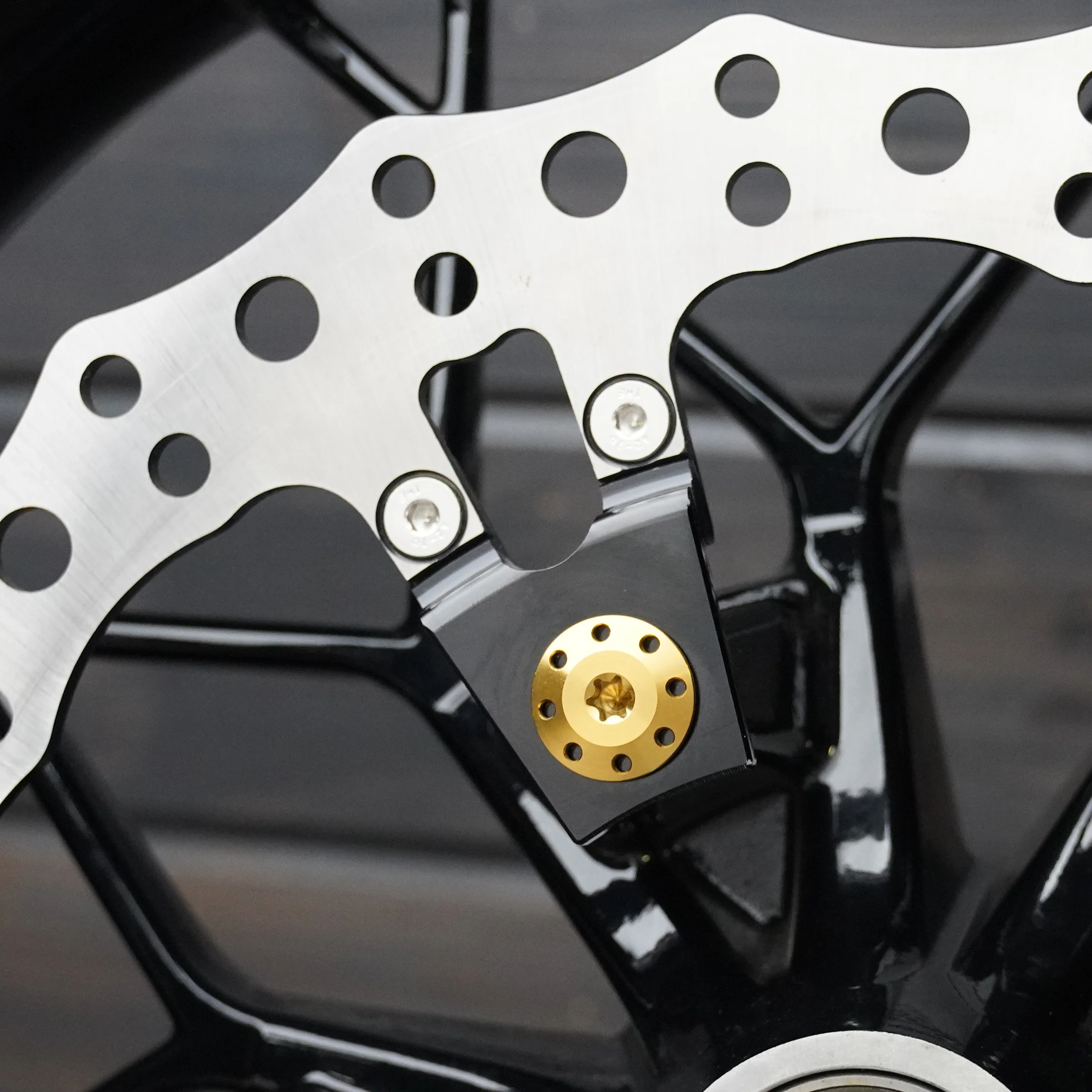 Titanium Floating Rotor Bolts, FLT Touring / Gold - Image 3